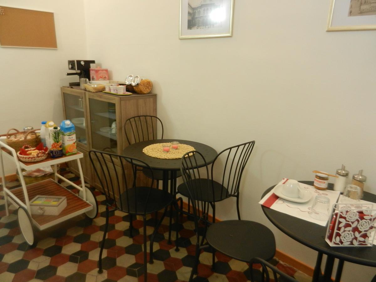 B&B A Casa Di Giosi 卡塔尼亚 外观 照片