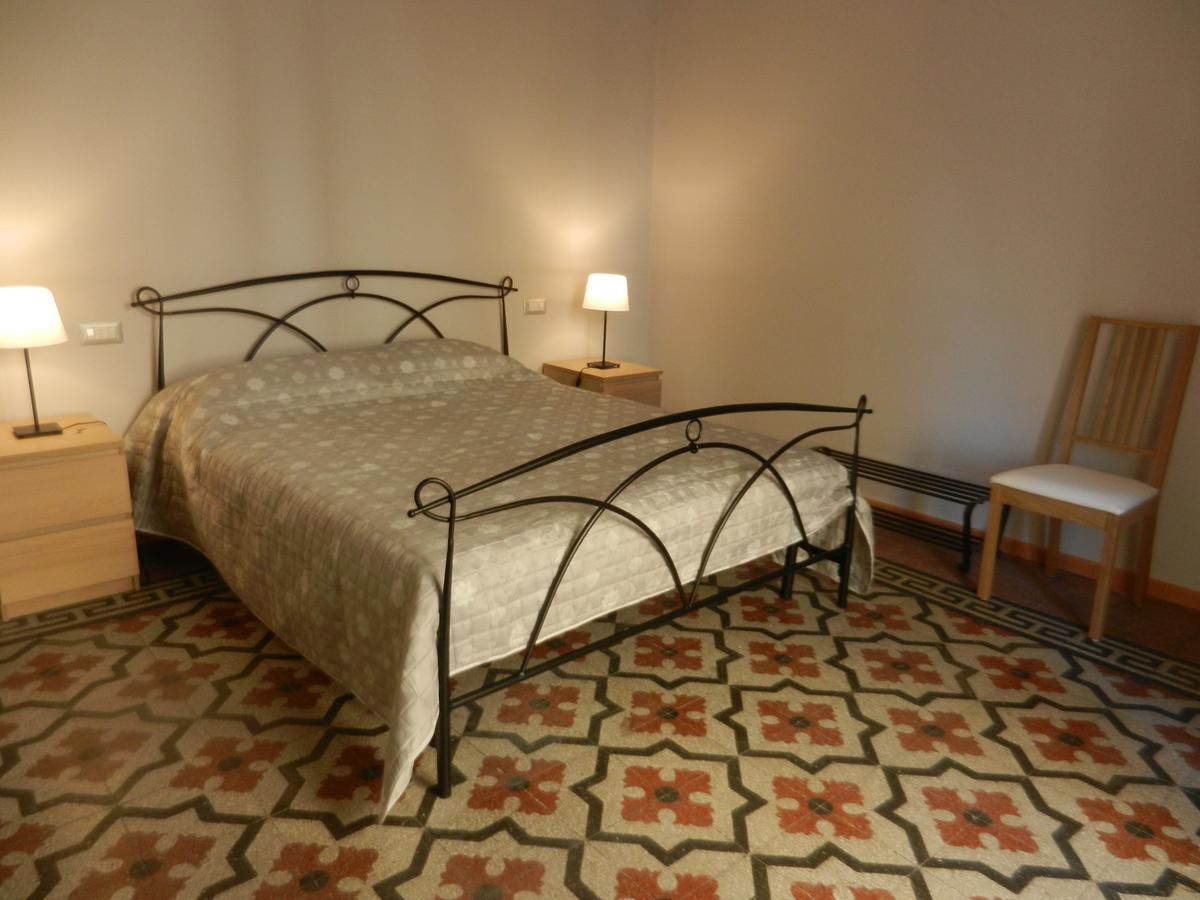 B&B A Casa Di Giosi 卡塔尼亚 外观 照片