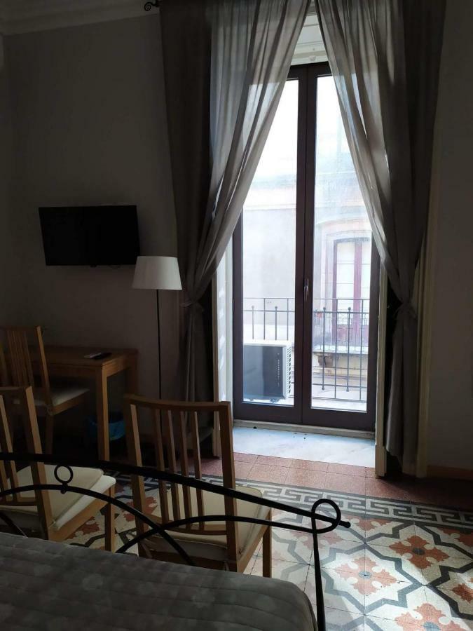 B&B A Casa Di Giosi 卡塔尼亚 外观 照片