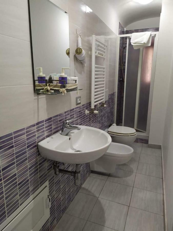 B&B A Casa Di Giosi 卡塔尼亚 外观 照片